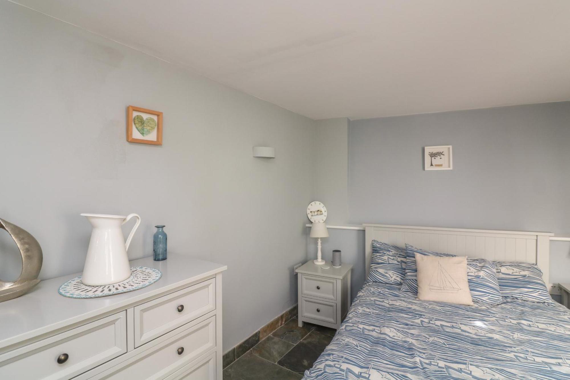 Quarter Deck Apartment Salcombe Ngoại thất bức ảnh